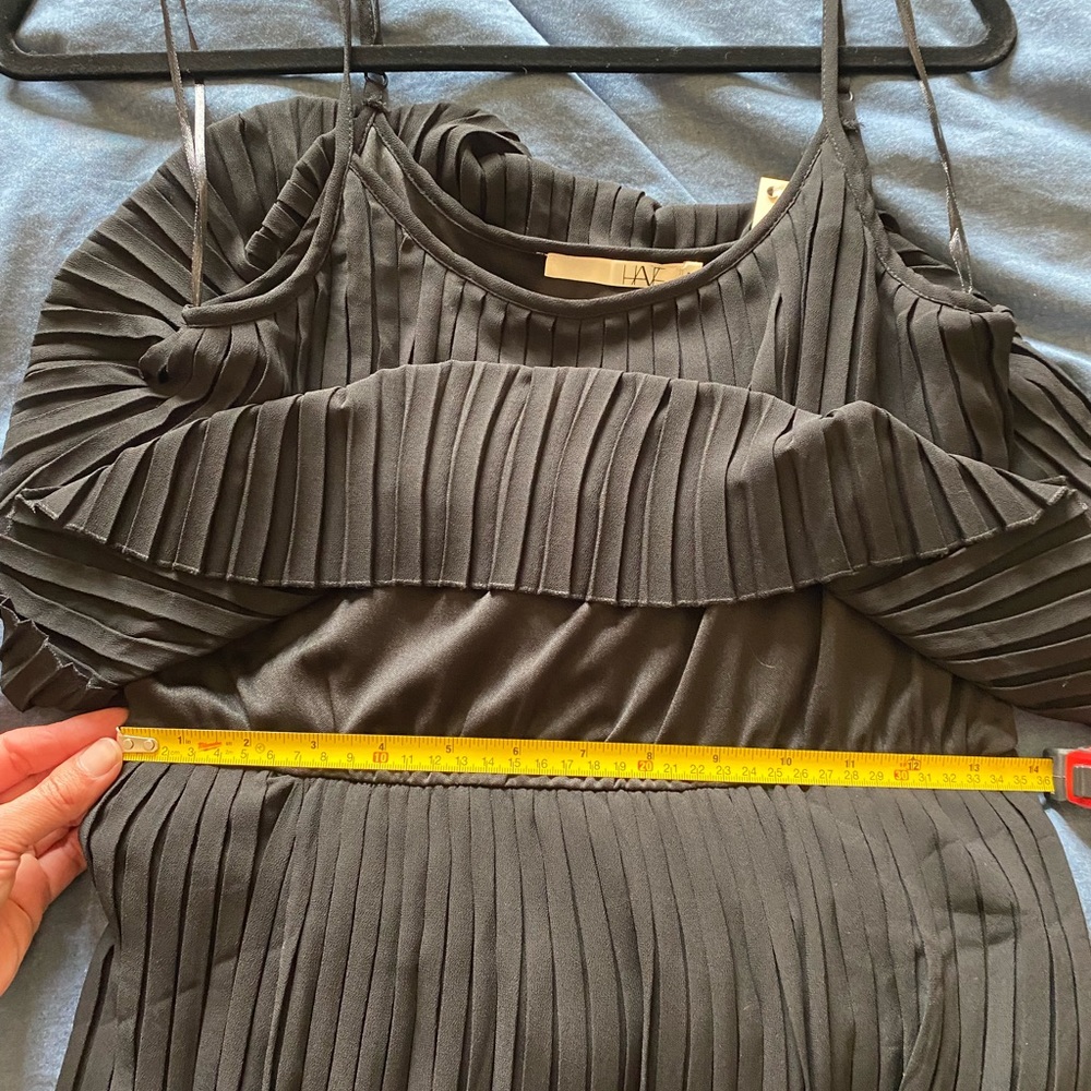 Dress - Picture 3 of 3